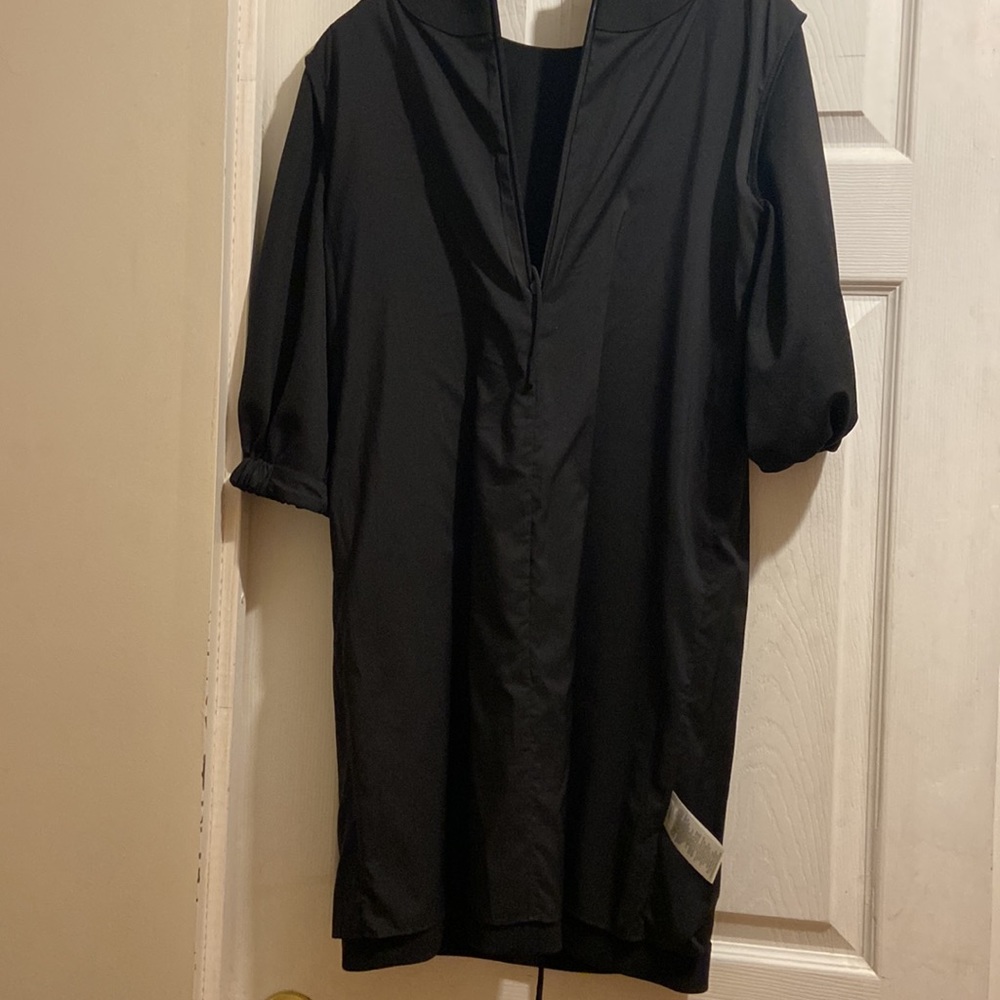 Tibi - Picture 9 of 13